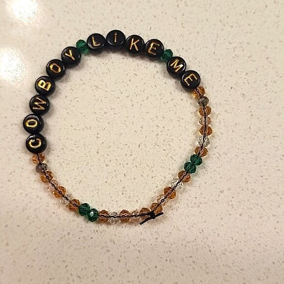 Taylor Swift Friendship Bracelet - Picture 1 of 1